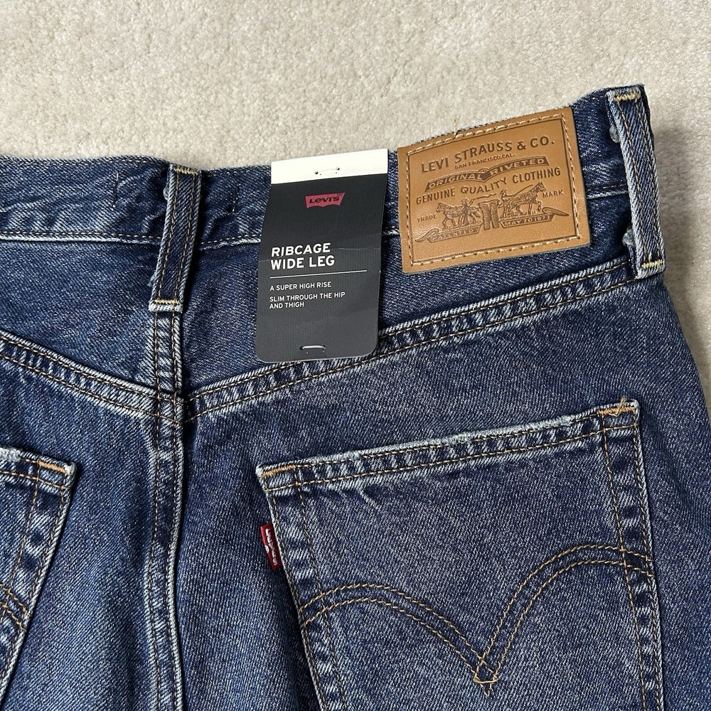 Levi's Premium Ribcage Wide Leg Jeans Women's 29x32 Medium Wash Denim - Picture 8 of 8